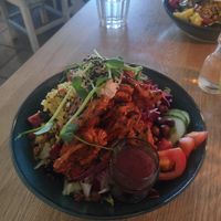Buddha Bowl - BBQ marinated cashew meat with kimchi mayonnaise at Gott&Reco in Falun