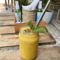 Mango smoothie at Shady Lane in Mirissa