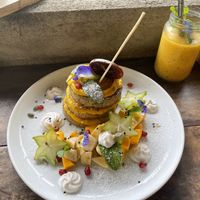 Vegan panncakes at Shady Lane in Mirissa