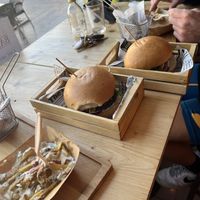 Burger, friends, and nuggets 🤤  at Vegan Queen in Murcia