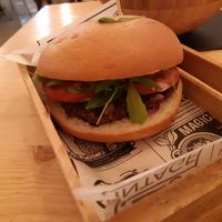 Lentil + mushrooms burger at Vegan Queen in Murcia