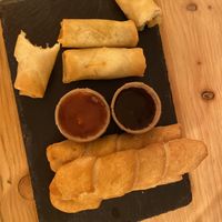 Rollitos de primavera y tequeños   at Vegan Queen in Murcia