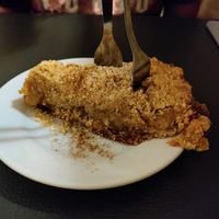 Apple crumble cake at Biocenter - Pintor Fortuny in Barcelona