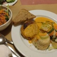 Veggie bean burger with pumpkin sauce. The salad is from the buffet at Biocenter - Pintor Fortuny in Barcelona