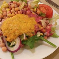 Chickpeas and curry rice salad at Biocenter - Pintor Fortuny in Barcelona