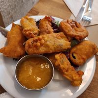 Verduras rebozadas at Govinda in Barcelona