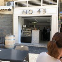 Outdoor seating at No. 43 in Valletta