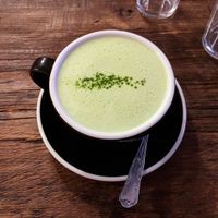 matcha latte at Saint Pearl in Paris