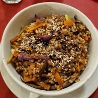 Wok with vegetables at Corazon Contento in San Martin De Los Andes
