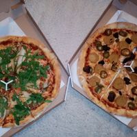 Vegan pizza at Fresh Kitchen in Lublin