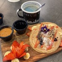 Blueberry plantcakes and vanilla sky latte at Eight - The Health Lounge in Lisbon