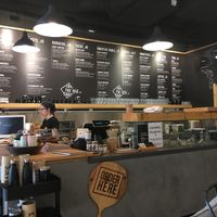 Inside  at Eight - The Health Lounge in Lisbon