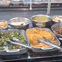 Buffet quente at Prato Verde in Porto Alegre