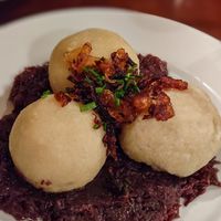 Plněné knedlíky na červeném zelí at Střecha in Prague