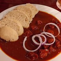 Budvarský guláš at Střecha in Prague