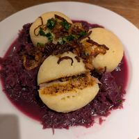 Dumplings on cabbage - tasty at Střecha in Prague