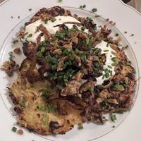 Zelňáky s tofu škvarky | Cabbage pancakes w/ tofu cracklings  at Střecha in Prague