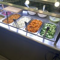 Fill your pitta  at Maoz in Barcelona