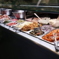 Toppings at Maoz in Barcelona