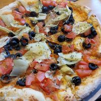 Artichoke olive Pizza at La Pizzeria Chaitén in Chaiten