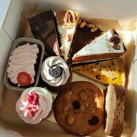 Verrassings pakket!  at Bakkerij Van Planten in Tilburg