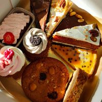 Verrassingspakketje! 🤤🤤🤤 at Bakkerij Van Planten in Tilburg