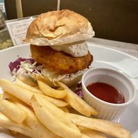 ‘Chicken’ fillet burger  at AIN SOPH.Journey in Kyoto