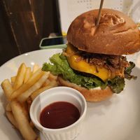 Cheeseburger at AIN SOPH.Journey in Kyoto