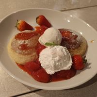 Strawberry pancakes at AIN SOPH.Journey in Kyoto