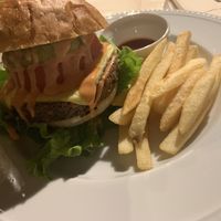 Burger with avocado and coconut cheese at AIN SOPH.Journey in Kyoto