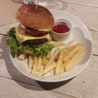 Cheese burger at AIN SOPH.Journey in Kyoto