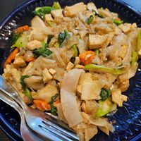 Vegetarian Pad See Ew, 80 Baht at Home Cafe Tha Tian in Bangkok
