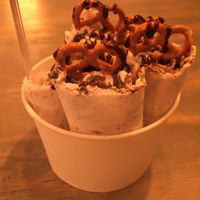 Chopped Vego bar
Peanut butter
Vegan Nutella
Chopped hazelnuts
Pretzels
Chocolate sauce at Delabuu Ice Cream in Berlin