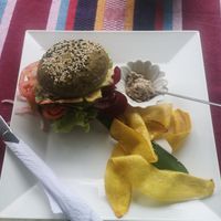 Vegan burger at Duni in Minca