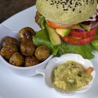 🍔 Vegetariana (without cheese) 29k at Duni in Minca