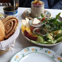 veganes Frühstück at In Guter Gesellschaft in Hamburg