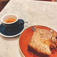 vegan apple cake at Barnum Cafe in Rome