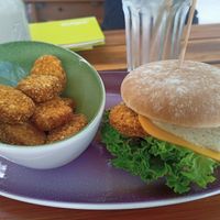 Truffle mayo burger and nuggest at Hans Im Glück in Berlin
