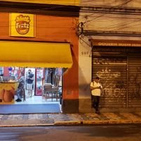 Em frente ao teatro municipal at Friitz in Mogi Das Cruzes
