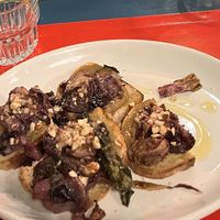 Crostini con crema di topinambur, radicchio e mandorle buonissimi  at Bistro Verdepaglia in Forli