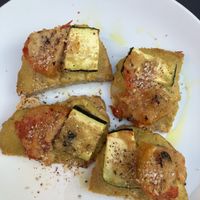 Crosticini di zucchine e pomodori gratinati   at Bistro Verdepaglia in Forli