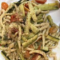 Strozzapreti zucchine pomodori freschi e basilico   at Bistro Verdepaglia in Forli