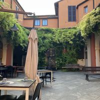 The courtyard    at Bistro Verdepaglia in Forli