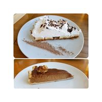 Vegan cakes at DaTerra - Arrabida Shopping in Vila Nova De Gaia