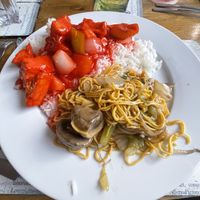 Sweet and sour tofu & mixed vegetable chow mein  at Magic Wok in Windermere