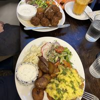 Falafel Teller und Tofu Schnitzel   at Mazā Terapija in Riga