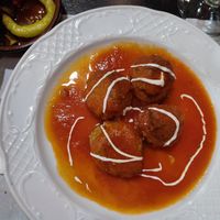 'meatballs' in tomato sauce at Garibolo in Bilbao