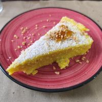 Pastís vegà de taronja i coco at Garibolo in Bilbao