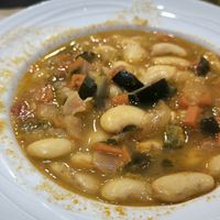 Potaje de alubiones at Garibolo in Bilbao