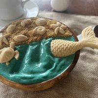 Spirulina ocean smoothie bowl   at Luca Loko in San Juan Siquijor